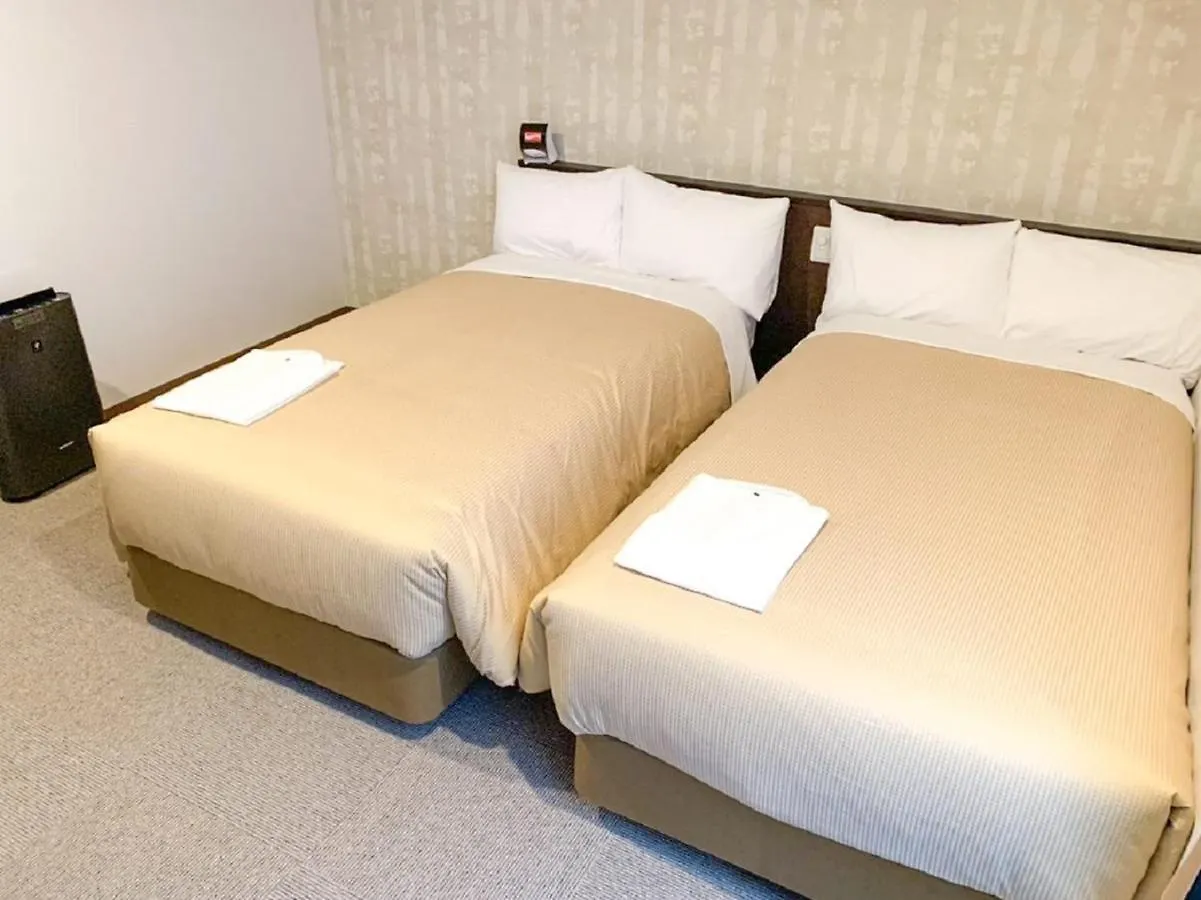 Hotel Livemax Kyoto Nijojonishi 3*,  Japan